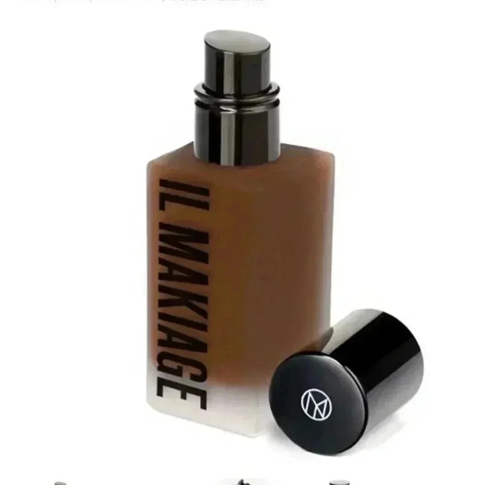 Il Makiage #220  Foundation